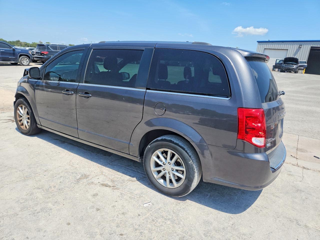 2019 DODGE GRAND CARAVAN SXT — снимка 2