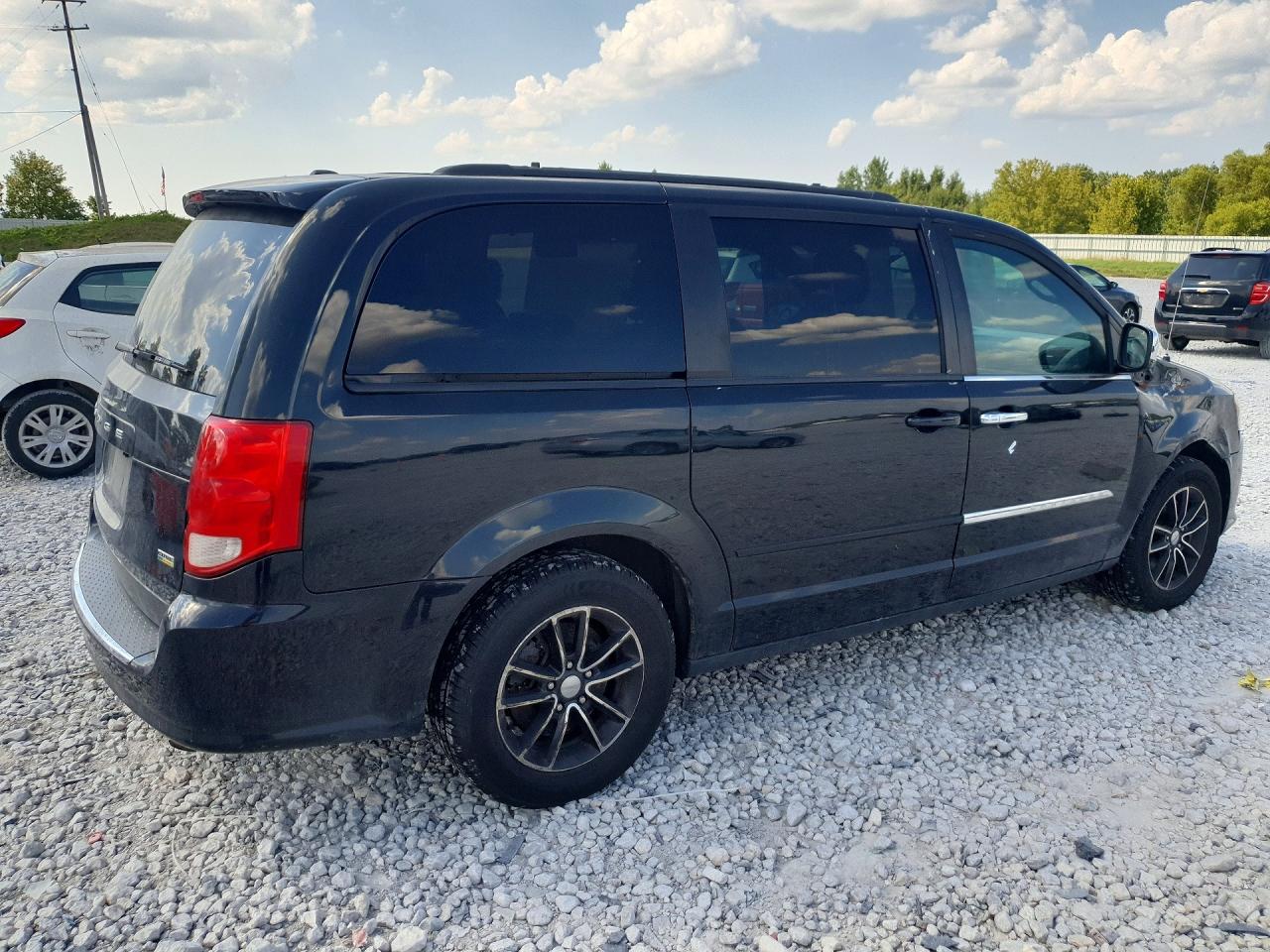 2017 DODGE GRAND CARAVAN GT — снимка 3