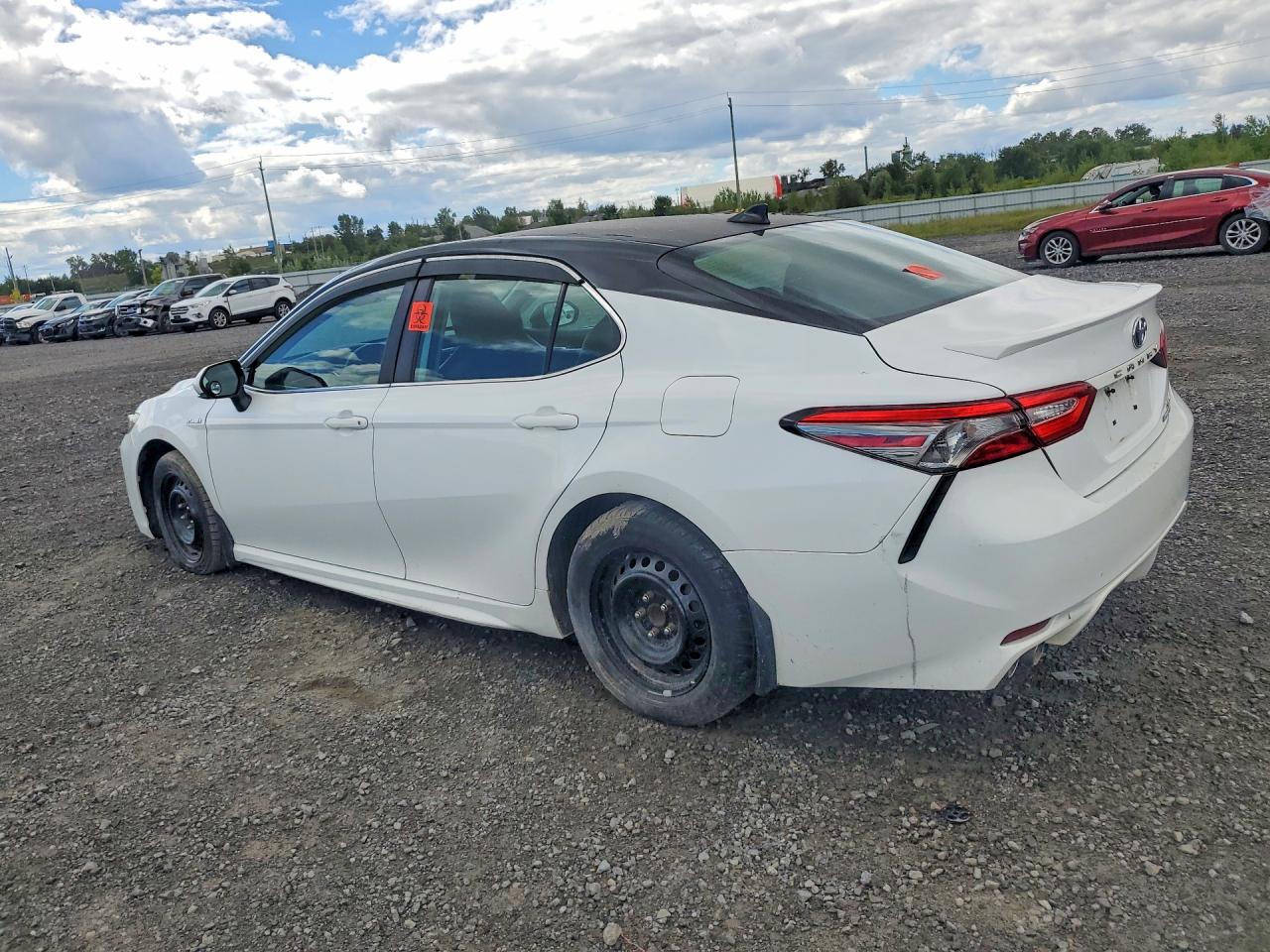 2019 TOYOTA CAMRY HYBRID SE — снимка 2