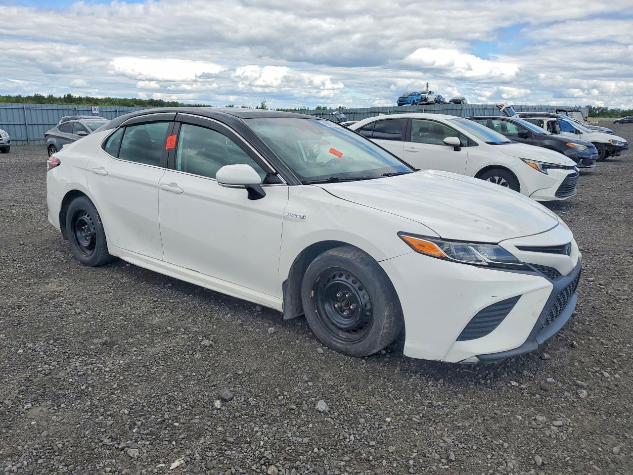 2019 TOYOTA CAMRY HYBRID SE — снимка 4