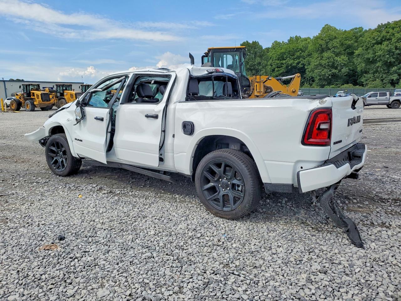 2026 RAM 1500 LARAMIE — снимка 2