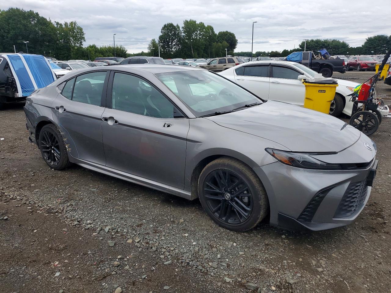 2025 TOYOTA CAMRY SE — снимка 4