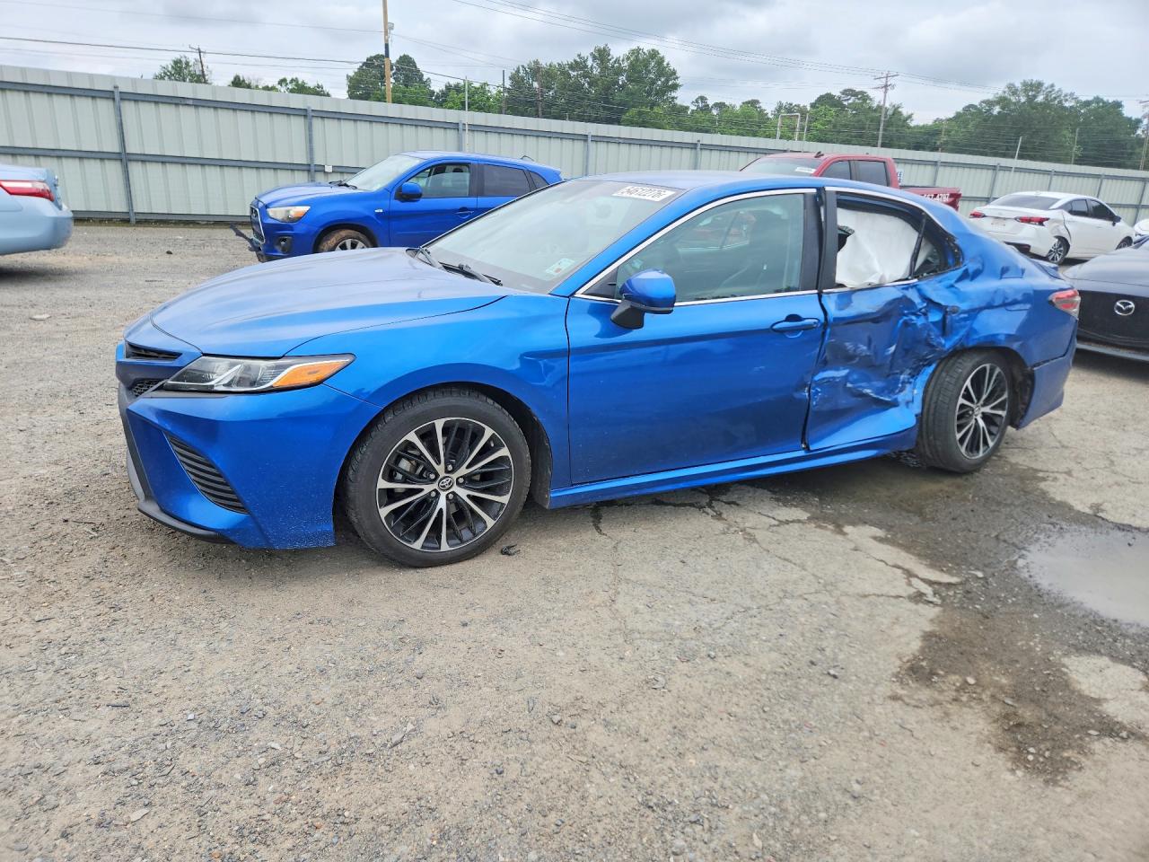 2019 TOYOTA CAMRY SE