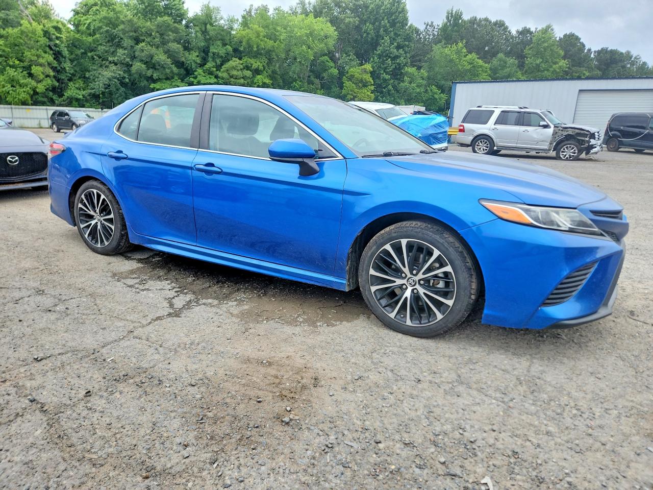 2019 TOYOTA CAMRY SE — снимка 4