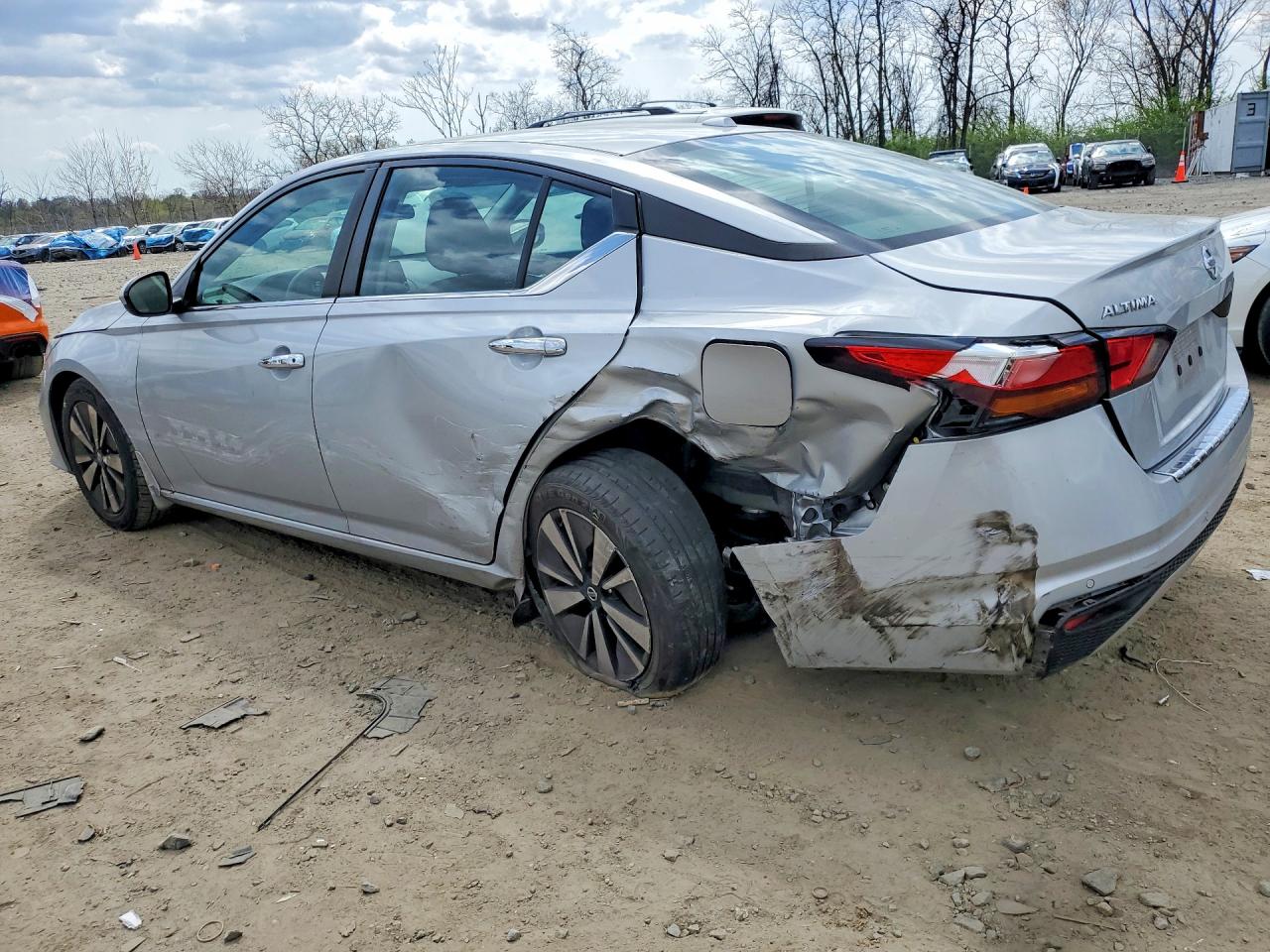 2021 NISSAN ALTIMA 2.5 SV — снимка 2
