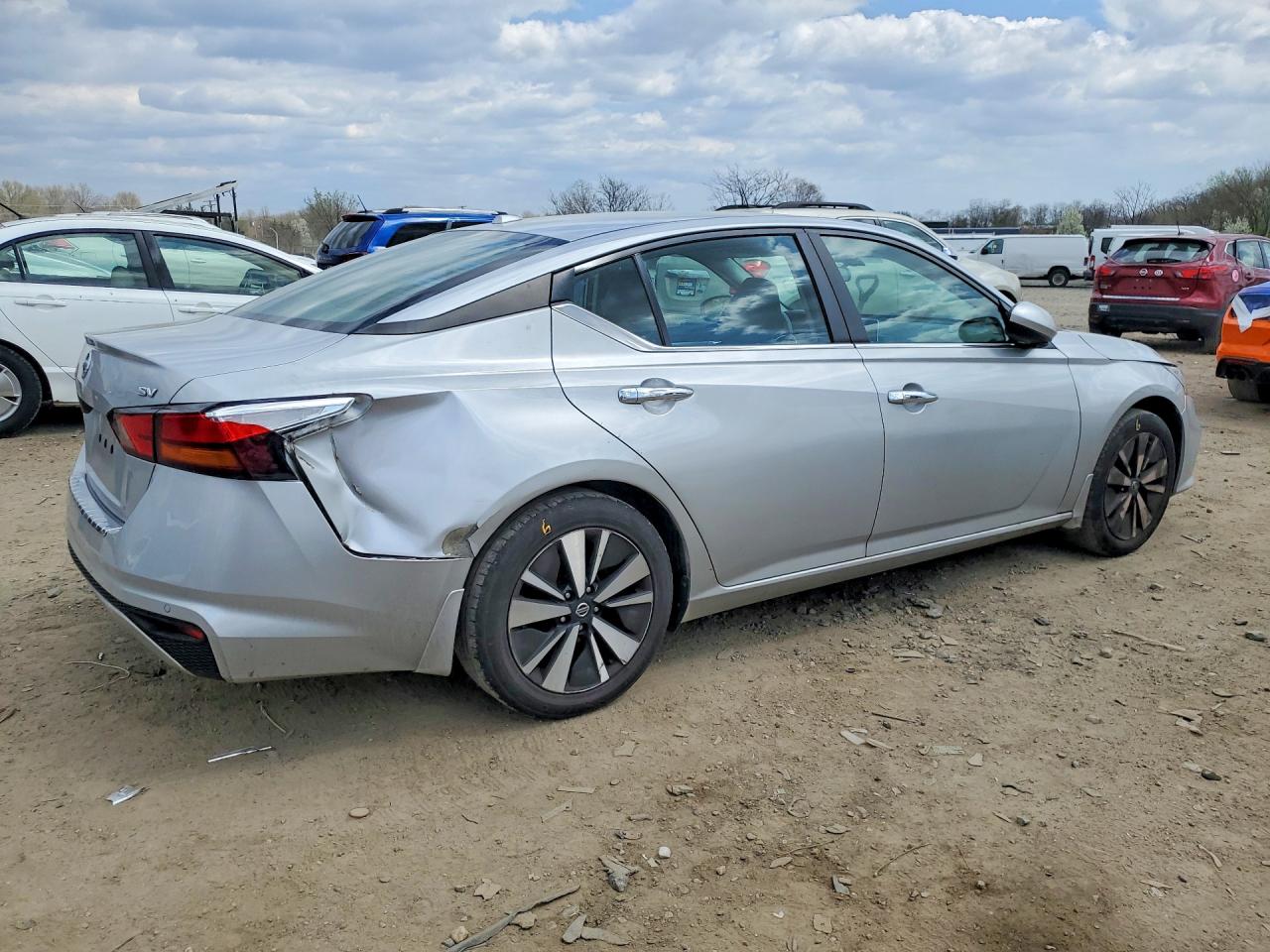 2021 NISSAN ALTIMA 2.5 SV — снимка 3
