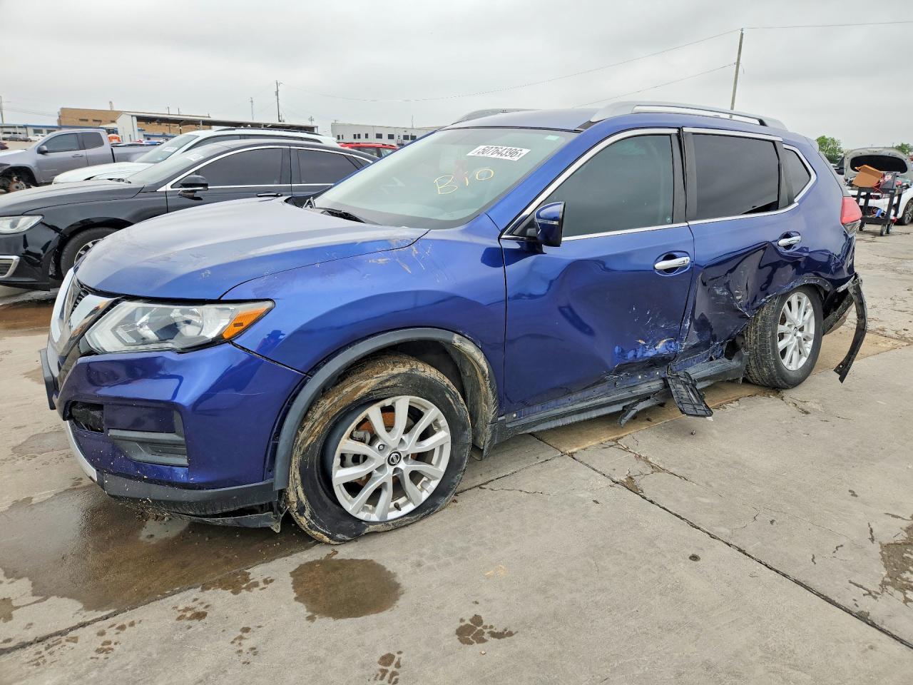 2017 NISSAN ROGUE SV