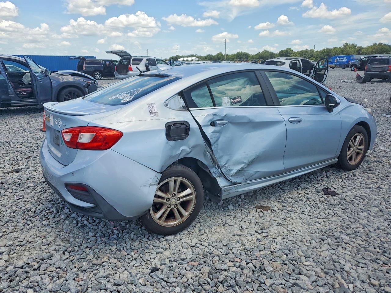 2017 CHEVROLET CRUZE LT — снимка 3