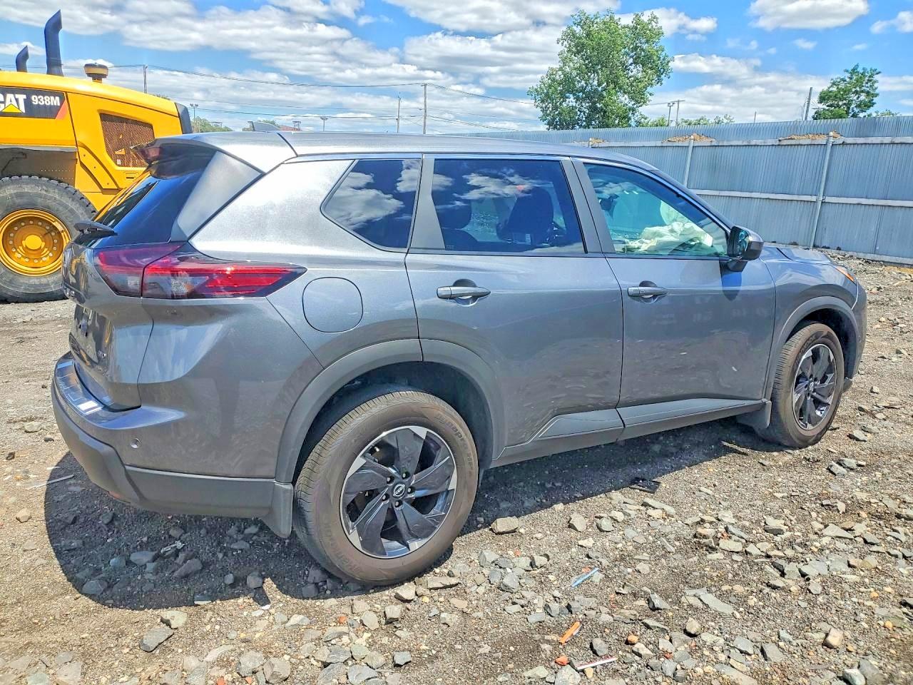 2026 NISSAN ROGUE SV — снимка 3