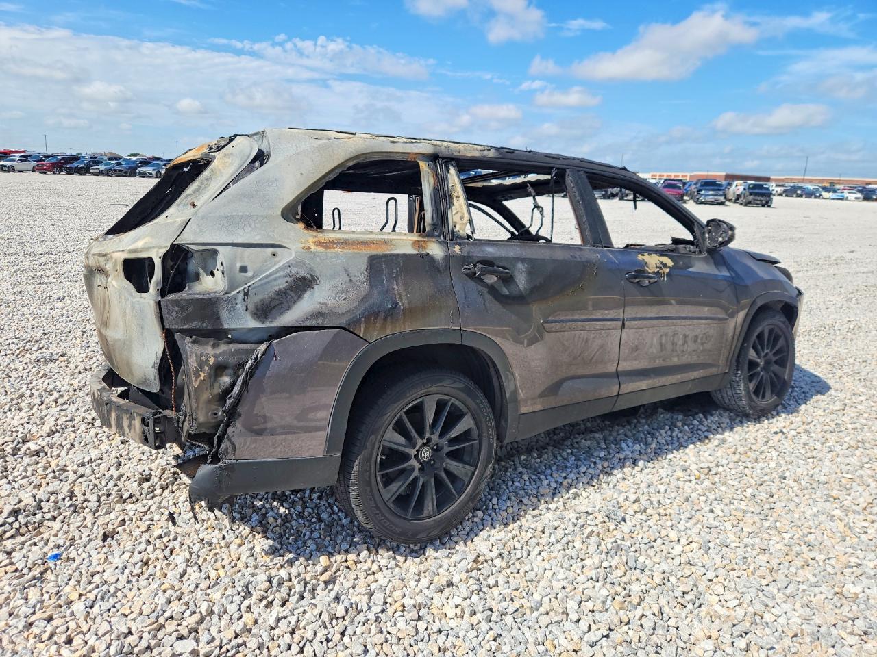 2019 TOYOTA HIGHLANDER SE — снимка 3