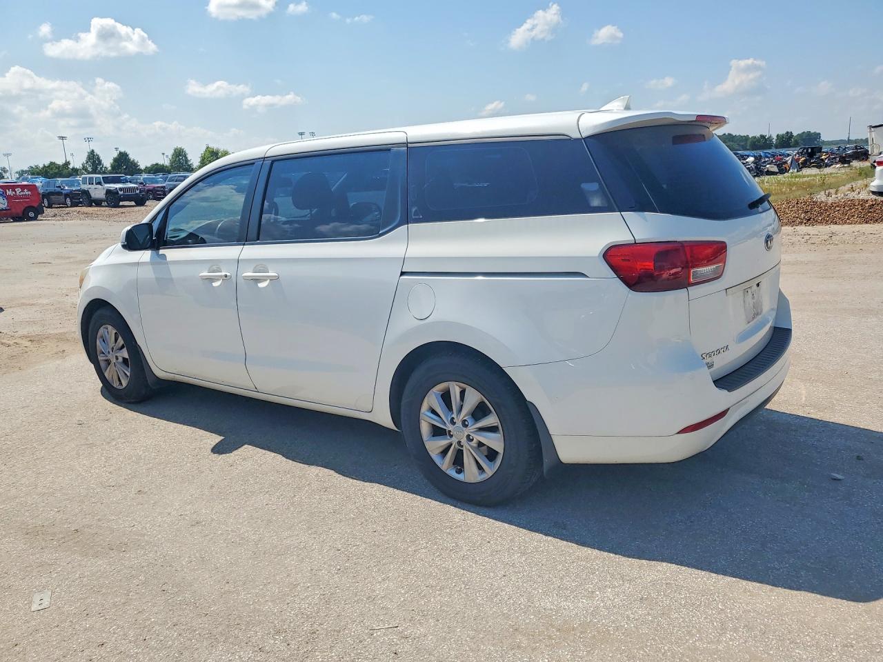 2016 KIA SEDONA L — снимка 2
