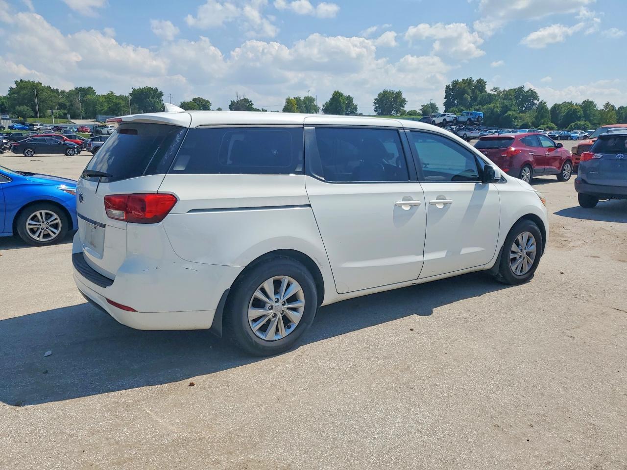 2016 KIA SEDONA L — снимка 3