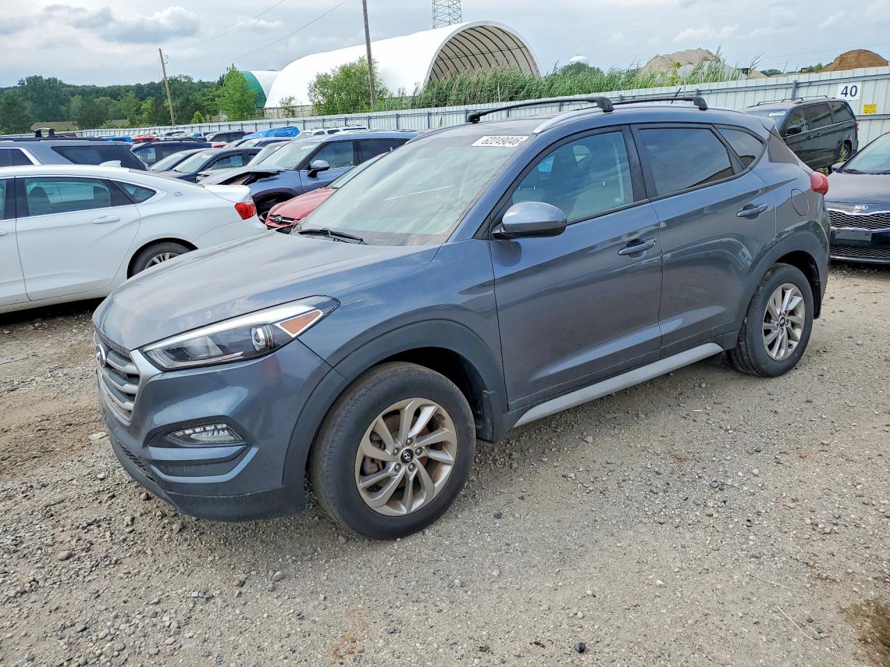 2017 HYUNDAI TUCSON SE