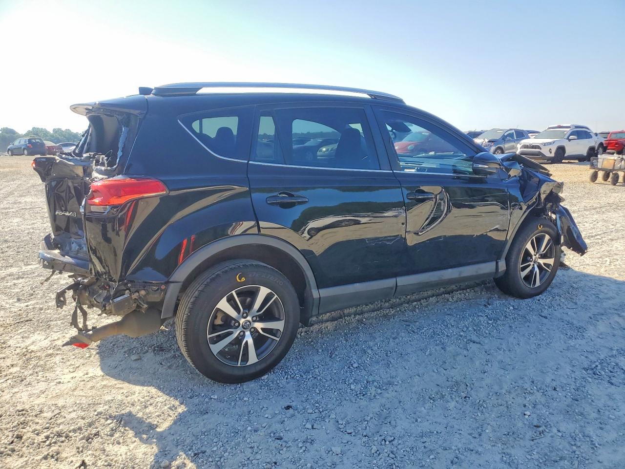 2017 TOYOTA RAV4 XLE — снимка 3