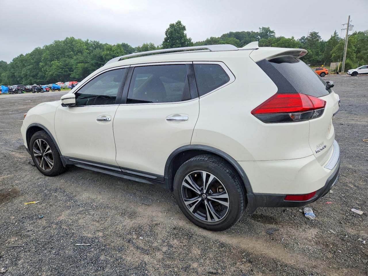 2017 NISSAN ROGUE SL — снимка 2