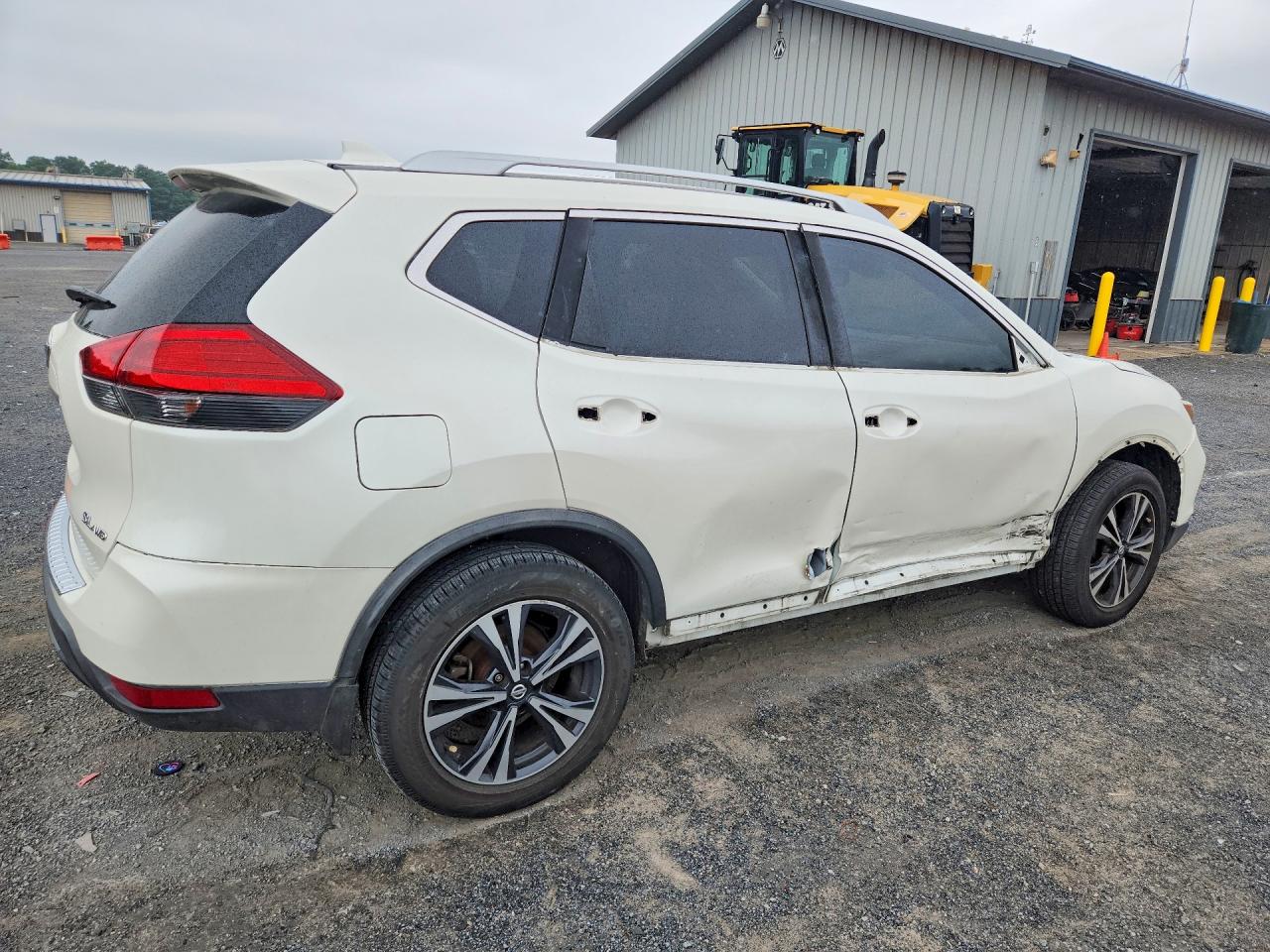 2017 NISSAN ROGUE SL — снимка 3