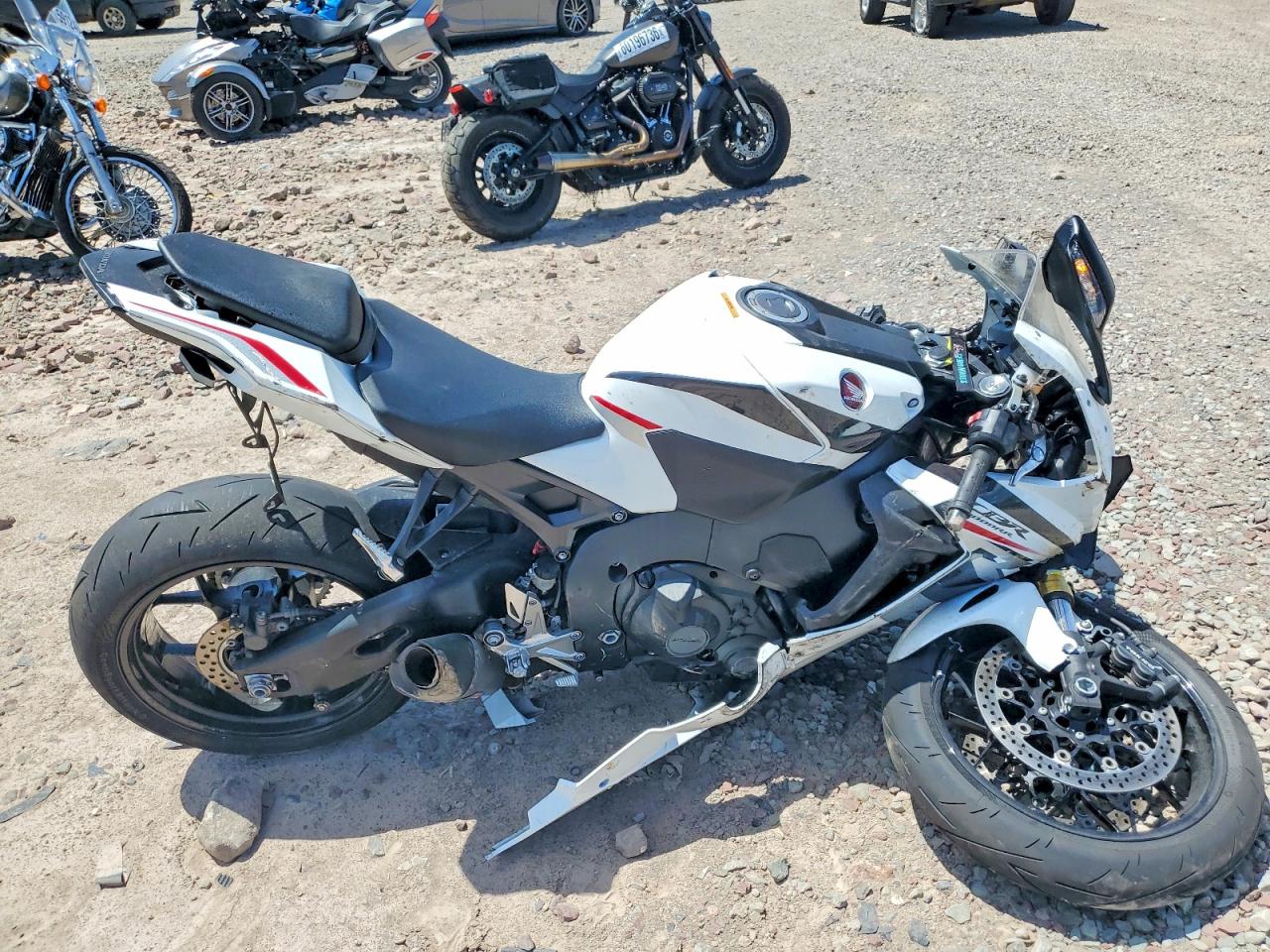 2025 HONDA CBR1000 RR