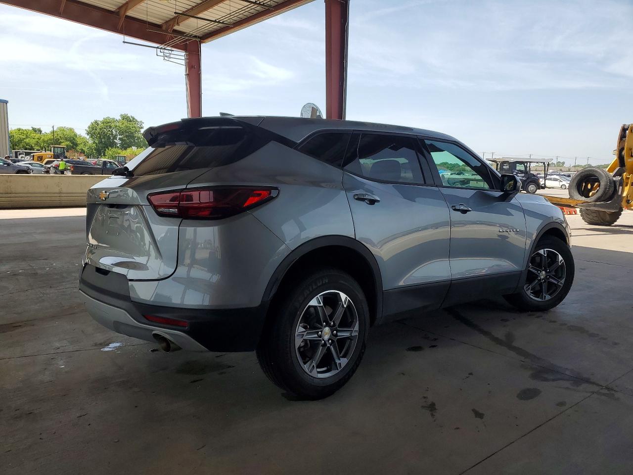2025 CHEVROLET BLAZER 2LT — снимка 3