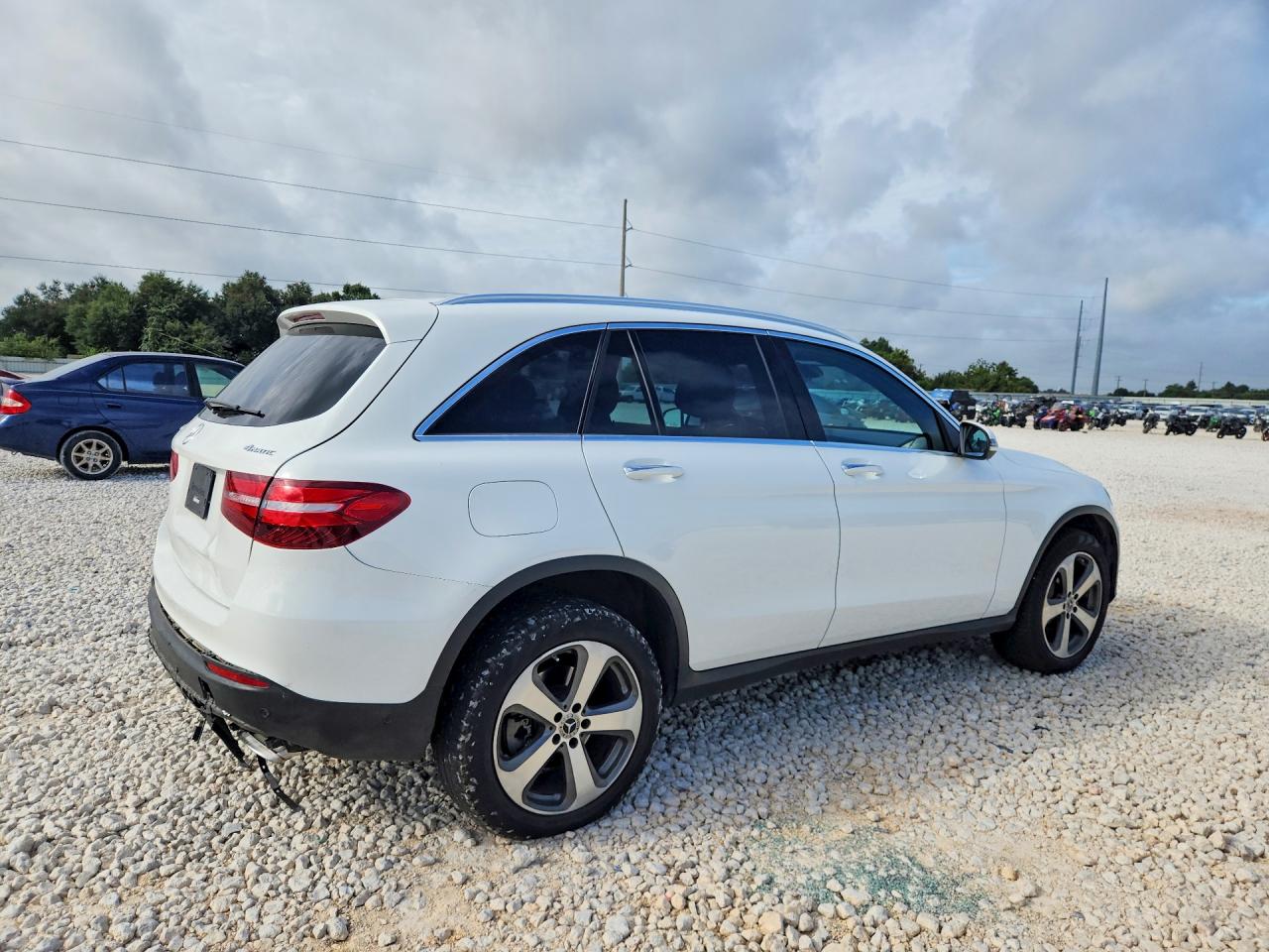 2017 MERCEDES-BENZ GLC 300 4MATIC — снимка 3