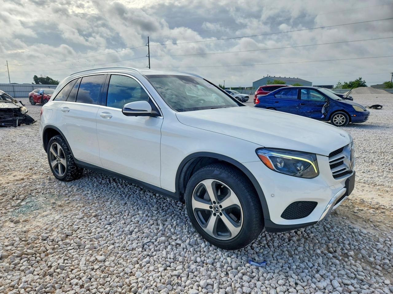 2017 MERCEDES-BENZ GLC 300 4MATIC — снимка 4