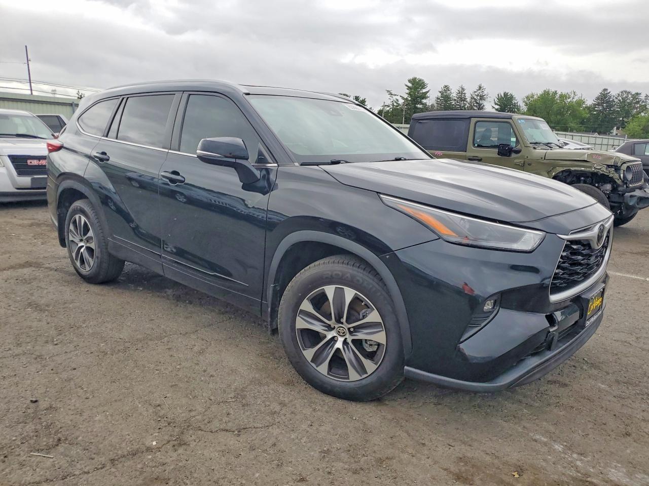 2023 TOYOTA HIGHLANDER XLE — снимка 4