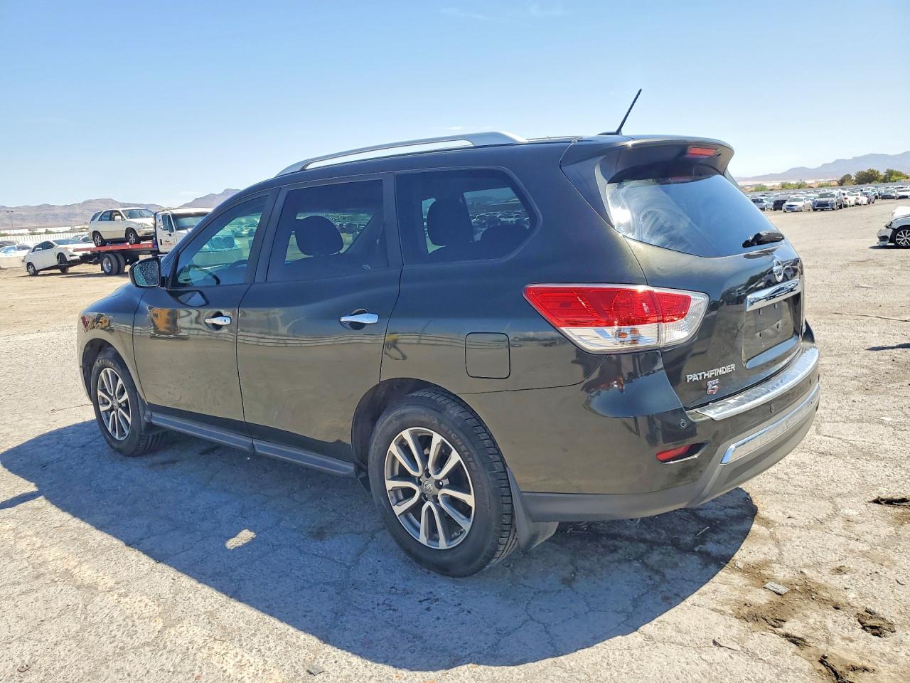 2015 NISSAN PATHFINDER SV — снимка 2