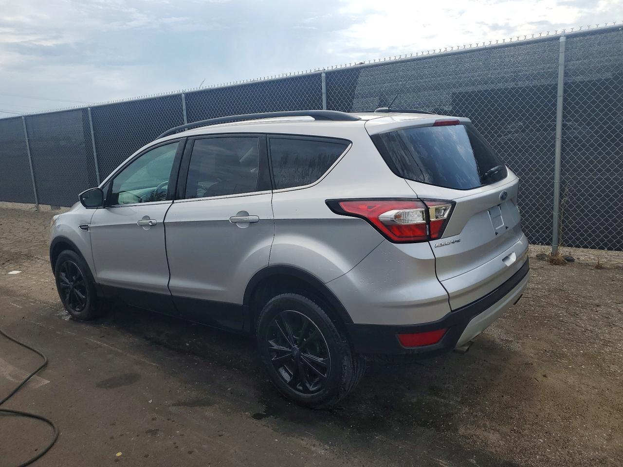 2018 FORD ESCAPE SE — снимка 2