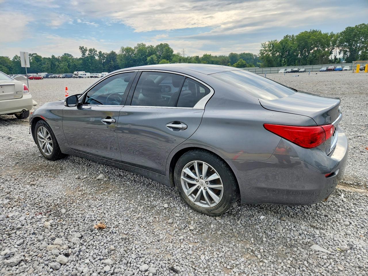 2016 INFINITI Q50 2.0T PREMIUM — снимка 2