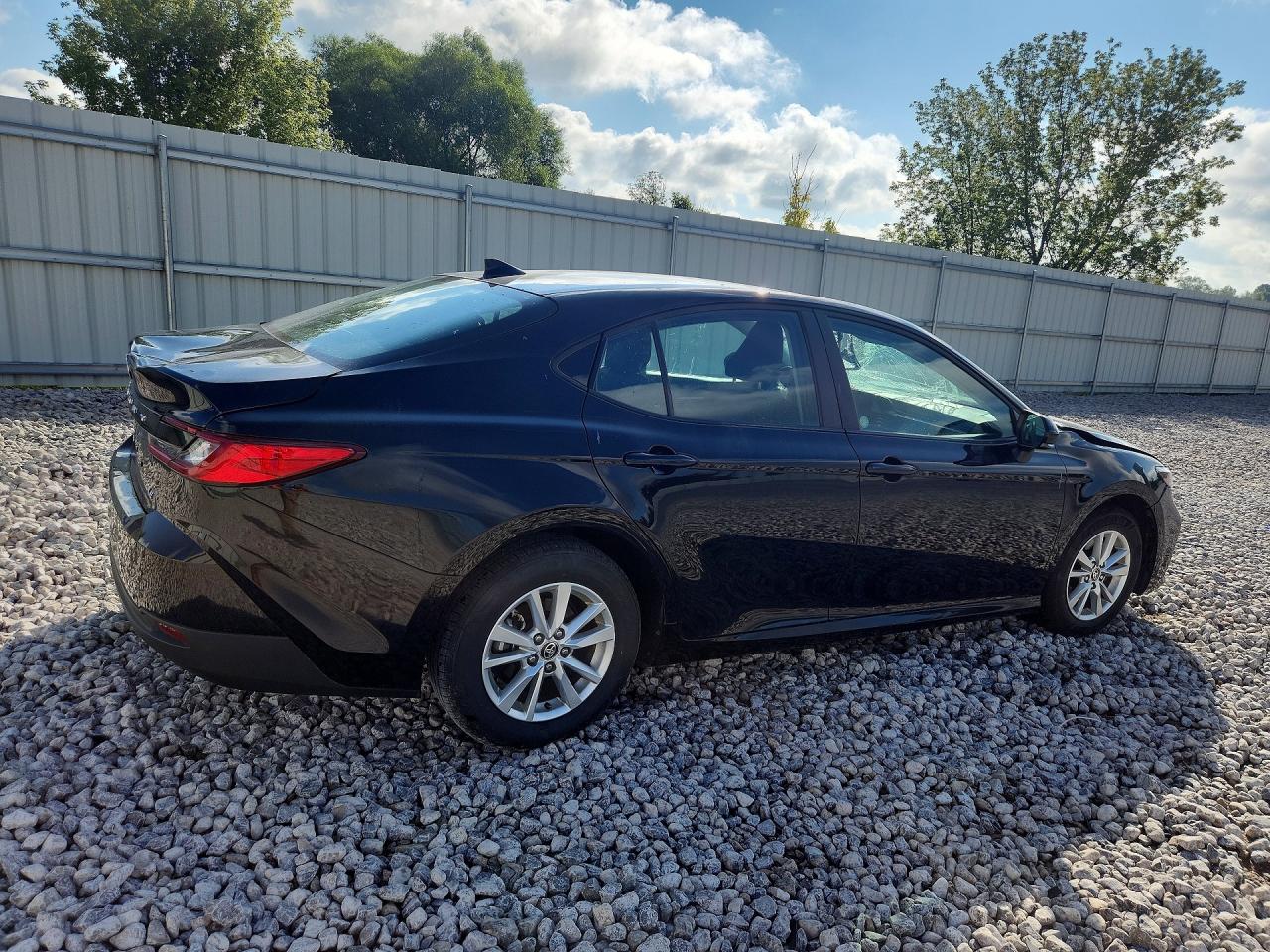 2025 TOYOTA CAMRY LE — снимка 3