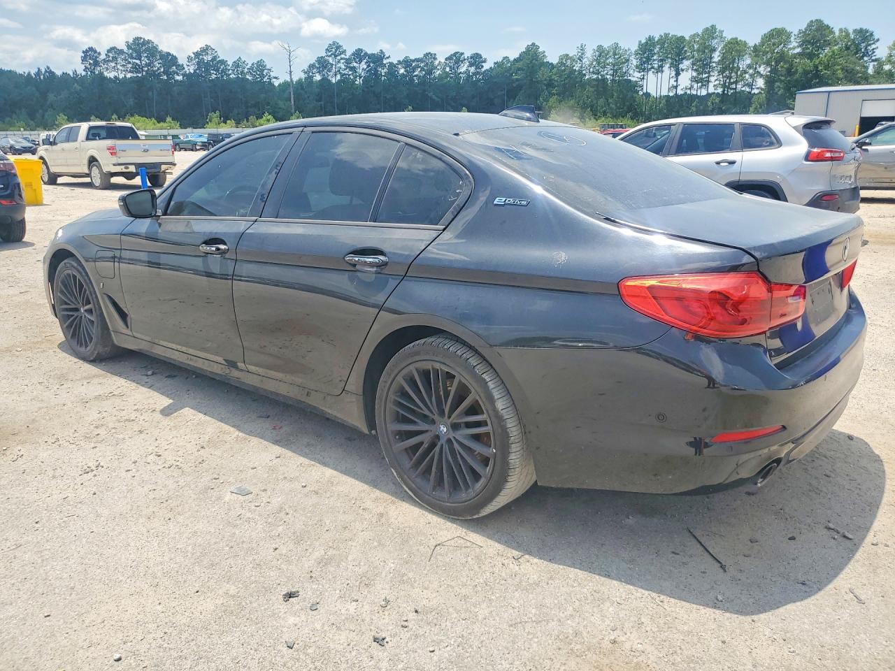 2018 BMW 530E — снимка 2