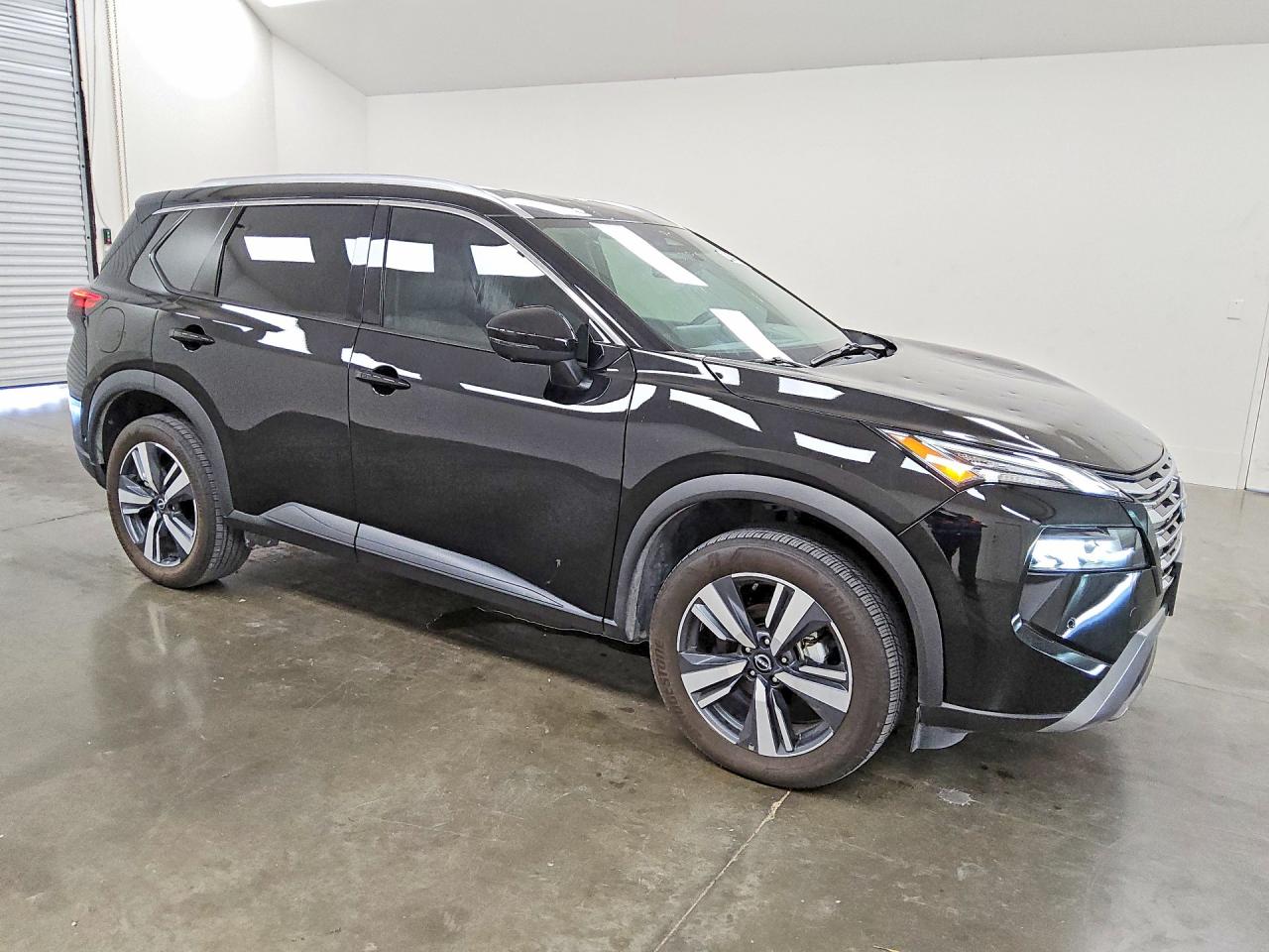 2025 NISSAN ROGUE SL — снимка 4