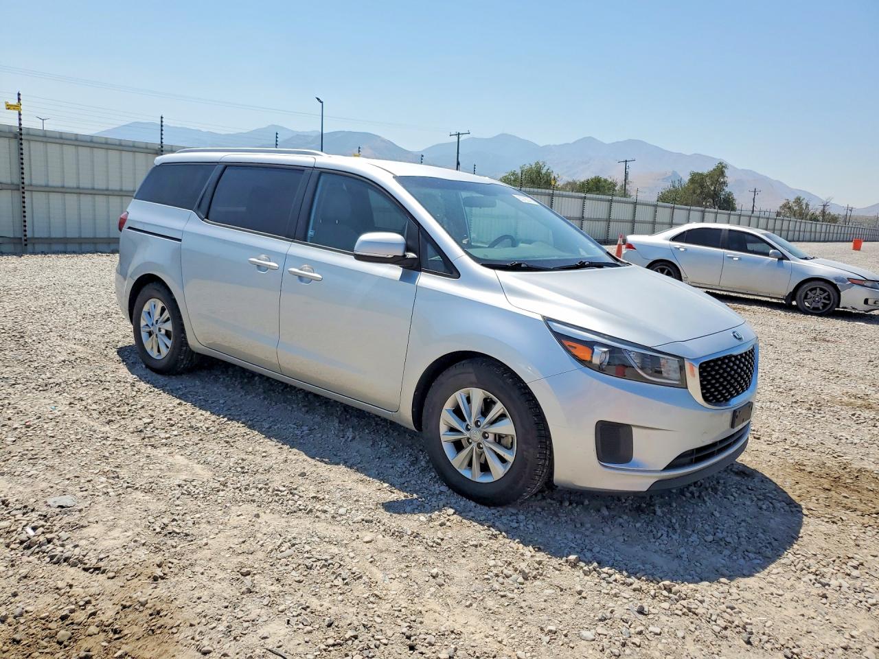 2016 KIA SEDONA LX — снимка 4