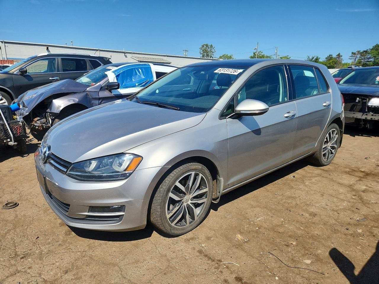 2016 VOLKSWAGEN GOLF S/SE
