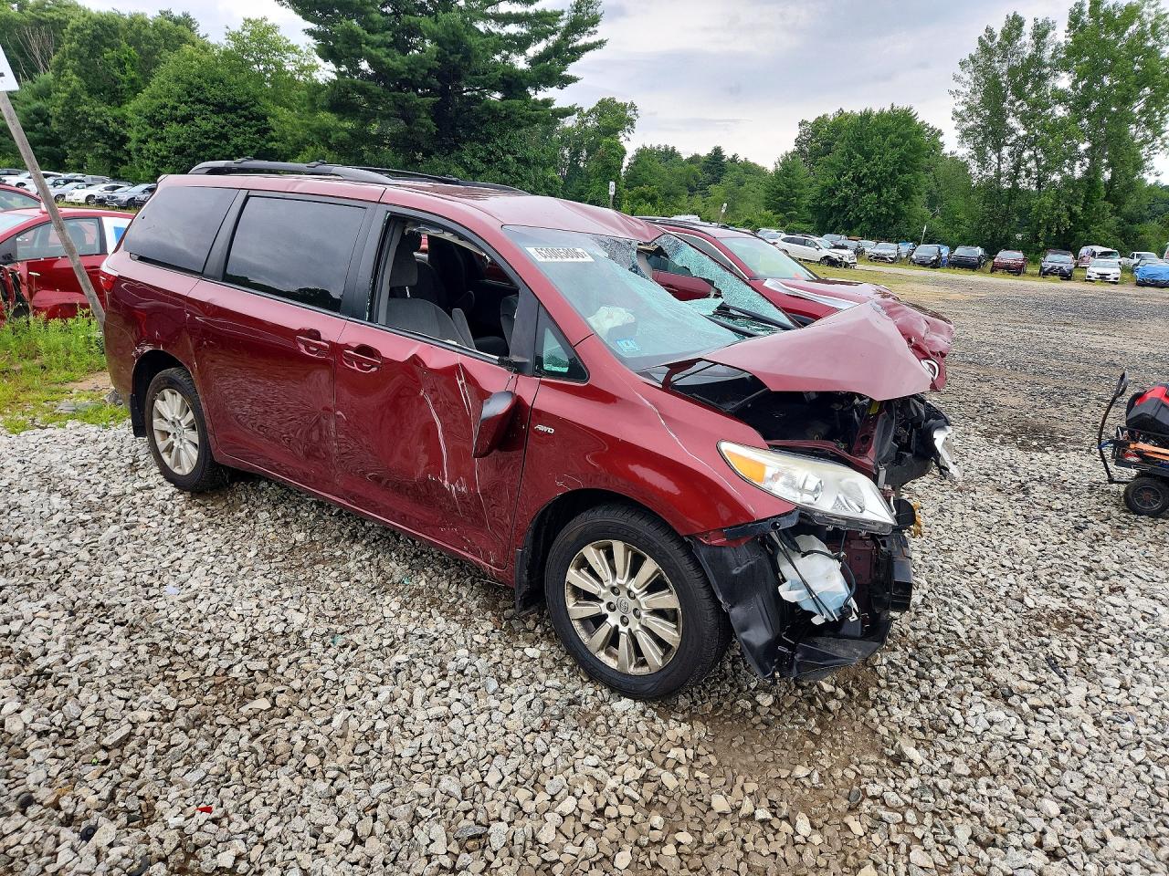 2016 TOYOTA SIENNA LE — снимка 4