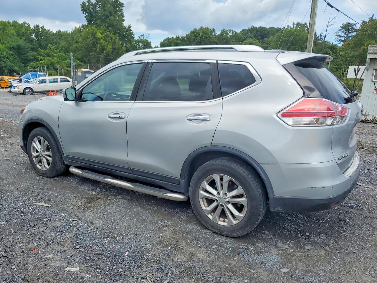 2016 NISSAN ROGUE SV — снимка 2