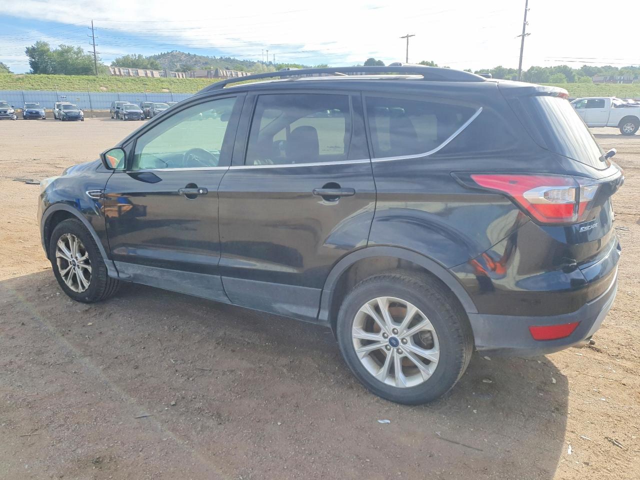2017 FORD ESCAPE SE — снимка 2