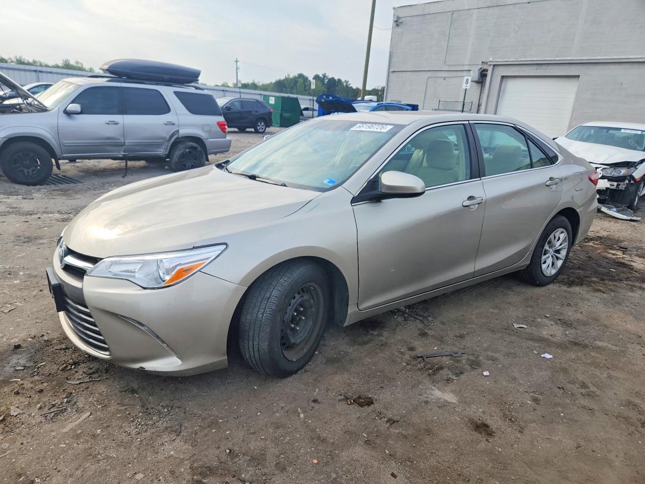 2016 TOYOTA CAMRY LE