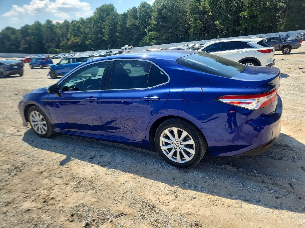 2018 TOYOTA CAMRY LE — снимка 2