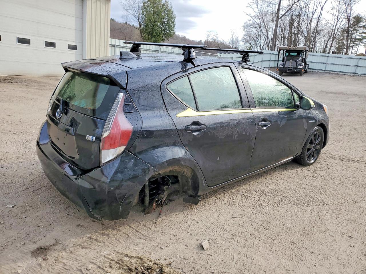2016 TOYOTA PRIUS C PERSONA SPECIAL EDITION — снимка 3