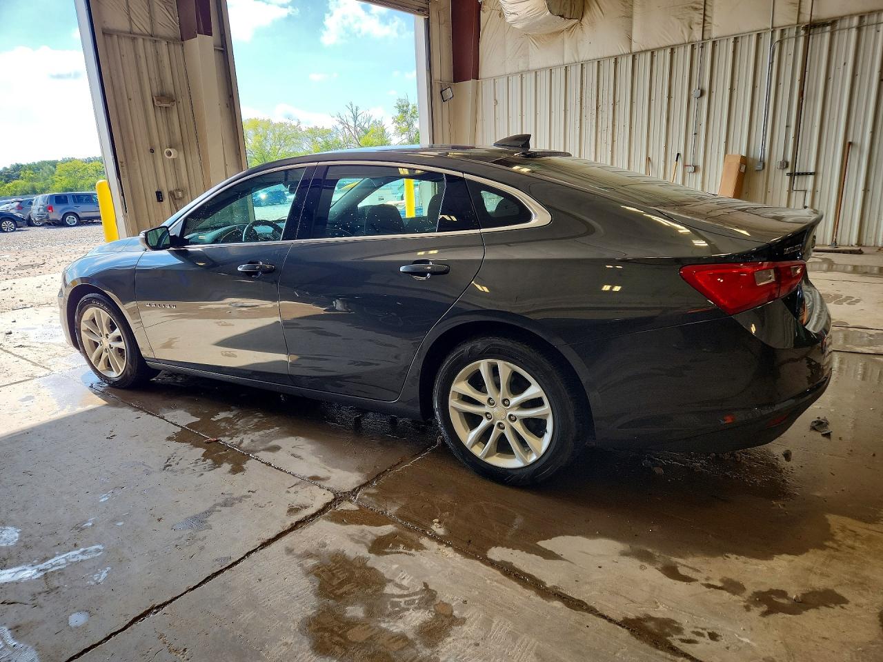 2017 CHEVROLET MALIBU LT — снимка 2