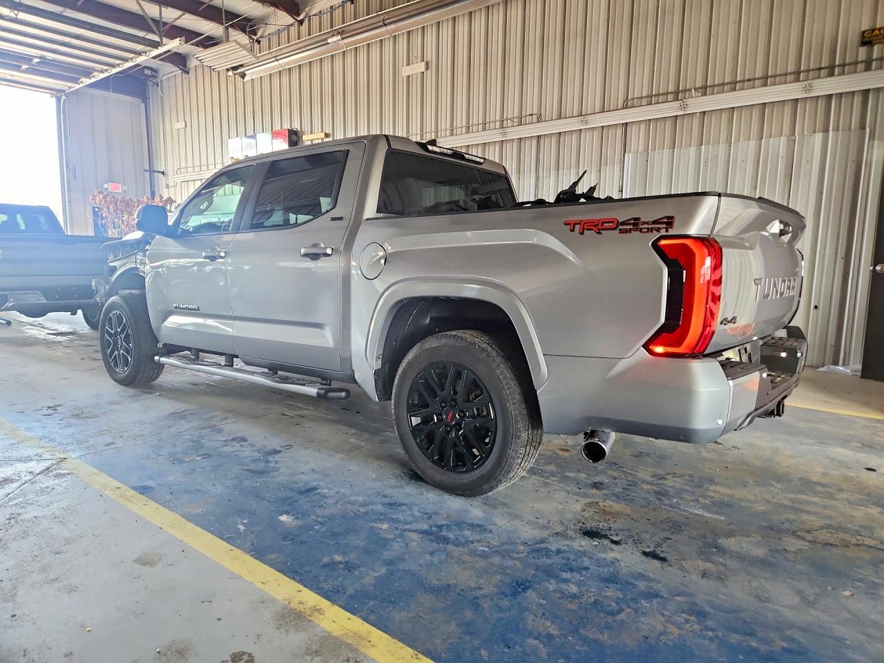 2024 TOYOTA TUNDRA SR5 — снимка 2