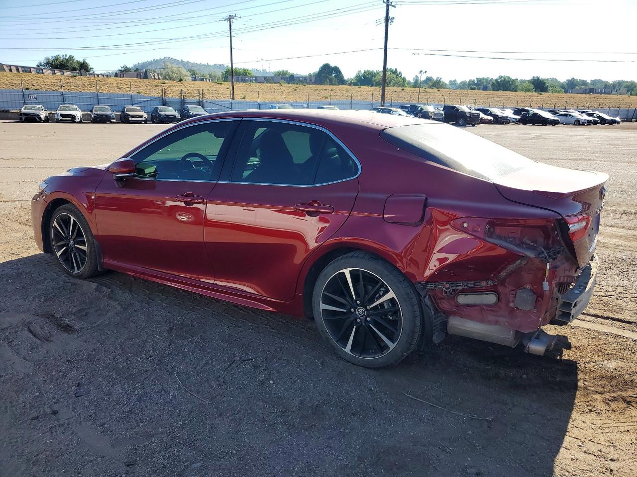 2018 TOYOTA CAMRY XSE — снимка 2