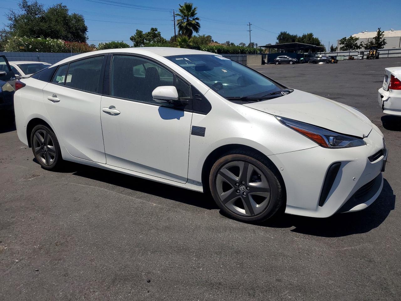 2019 TOYOTA PRIUS XLE — снимка 4