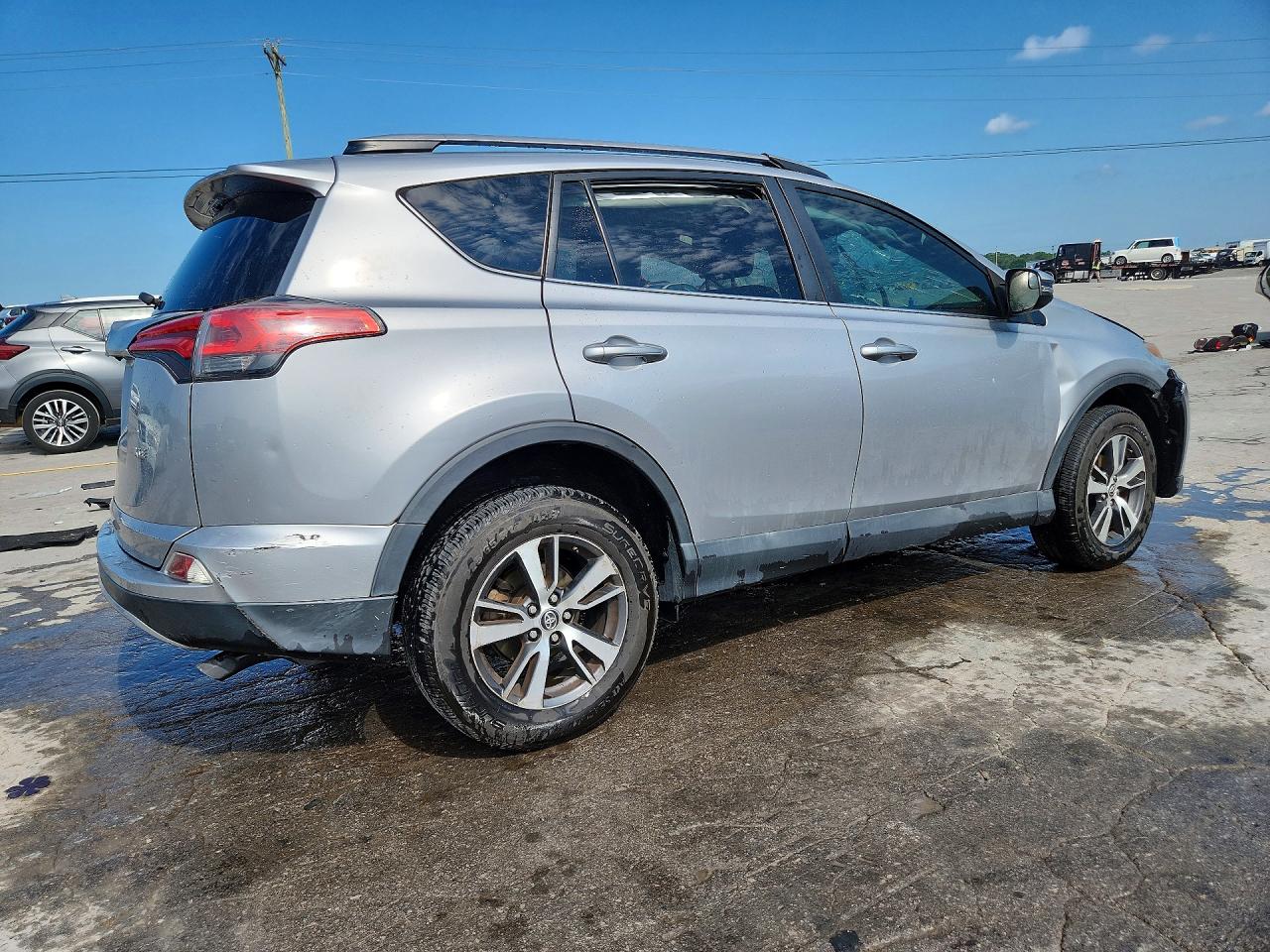 2017 TOYOTA RAV4 XLE — снимка 3