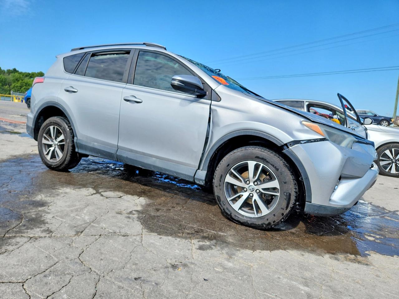 2017 TOYOTA RAV4 XLE — снимка 4