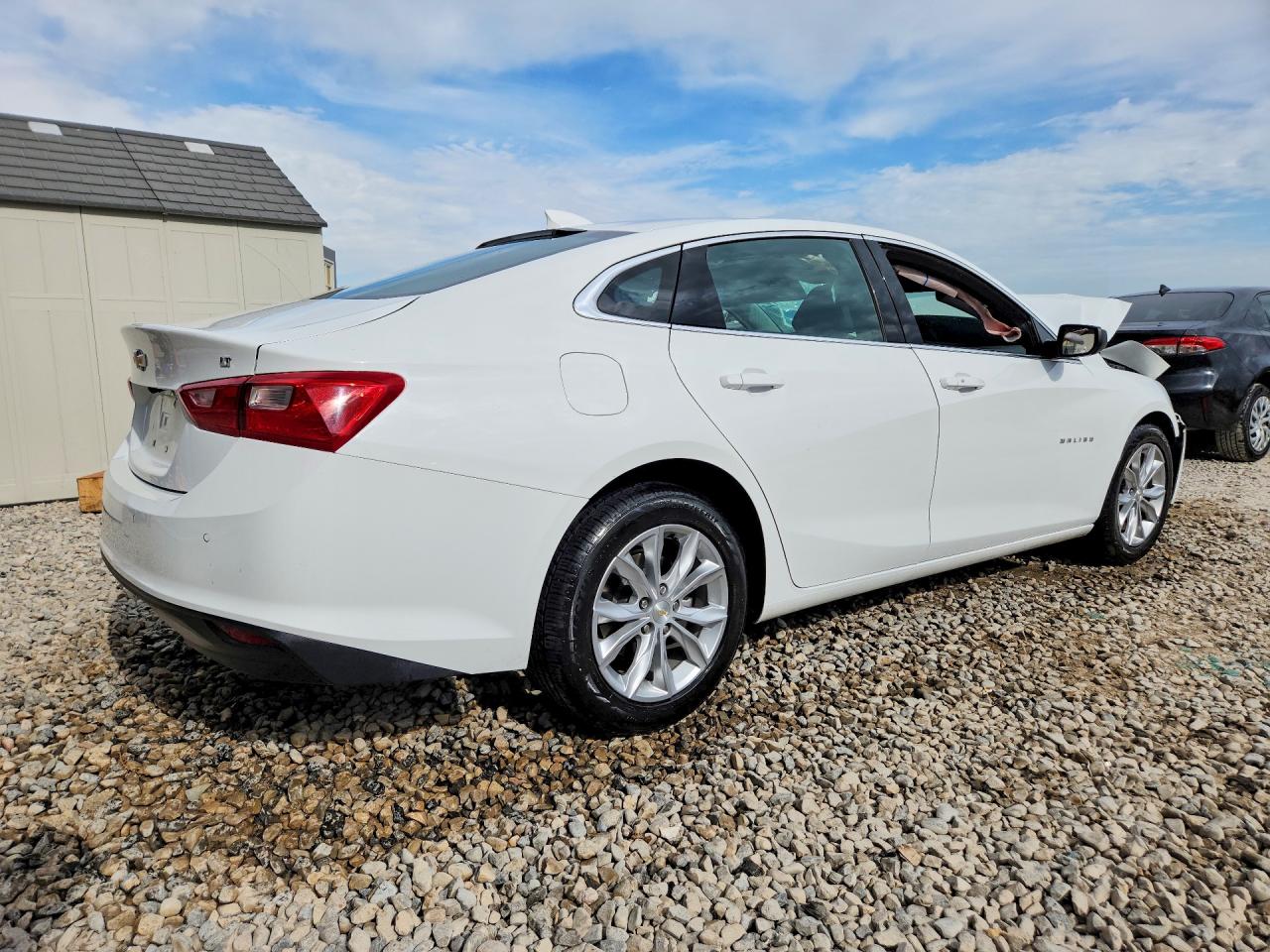 2024 CHEVROLET MALIBU LT — снимка 3