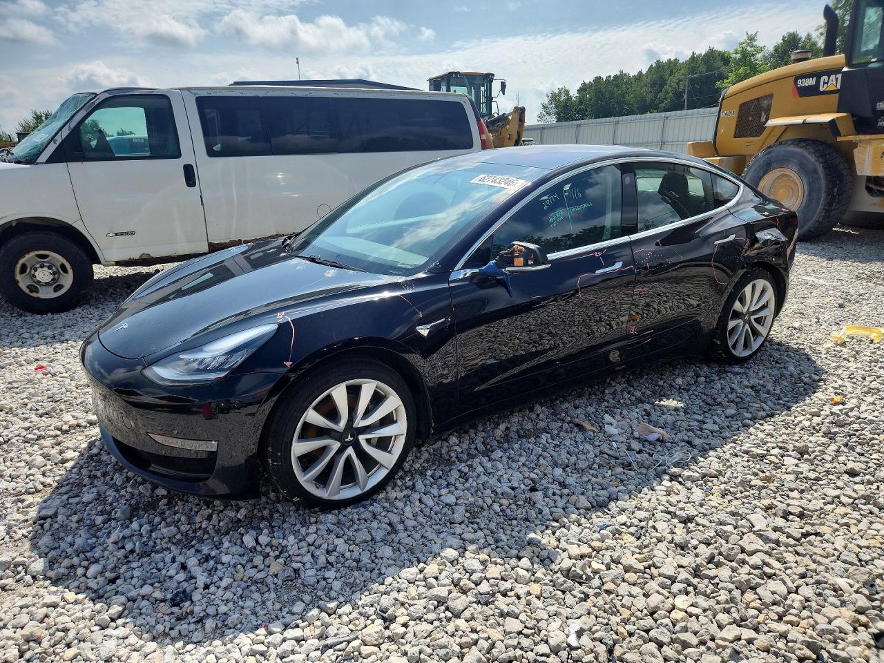 2018 TESLA MODEL 3