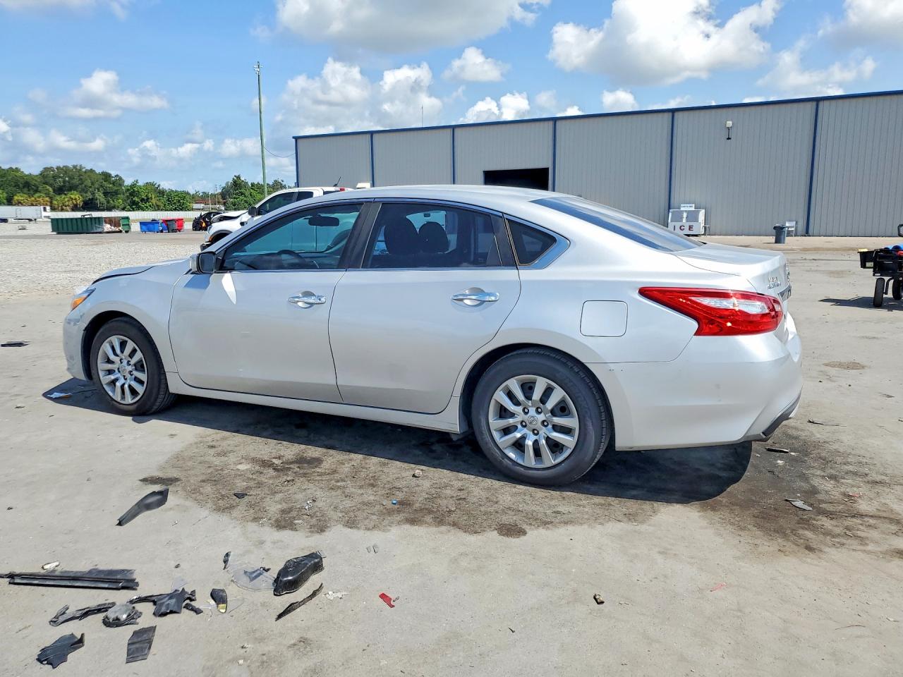 2016 NISSAN ALTIMA 2.5 S — снимка 2