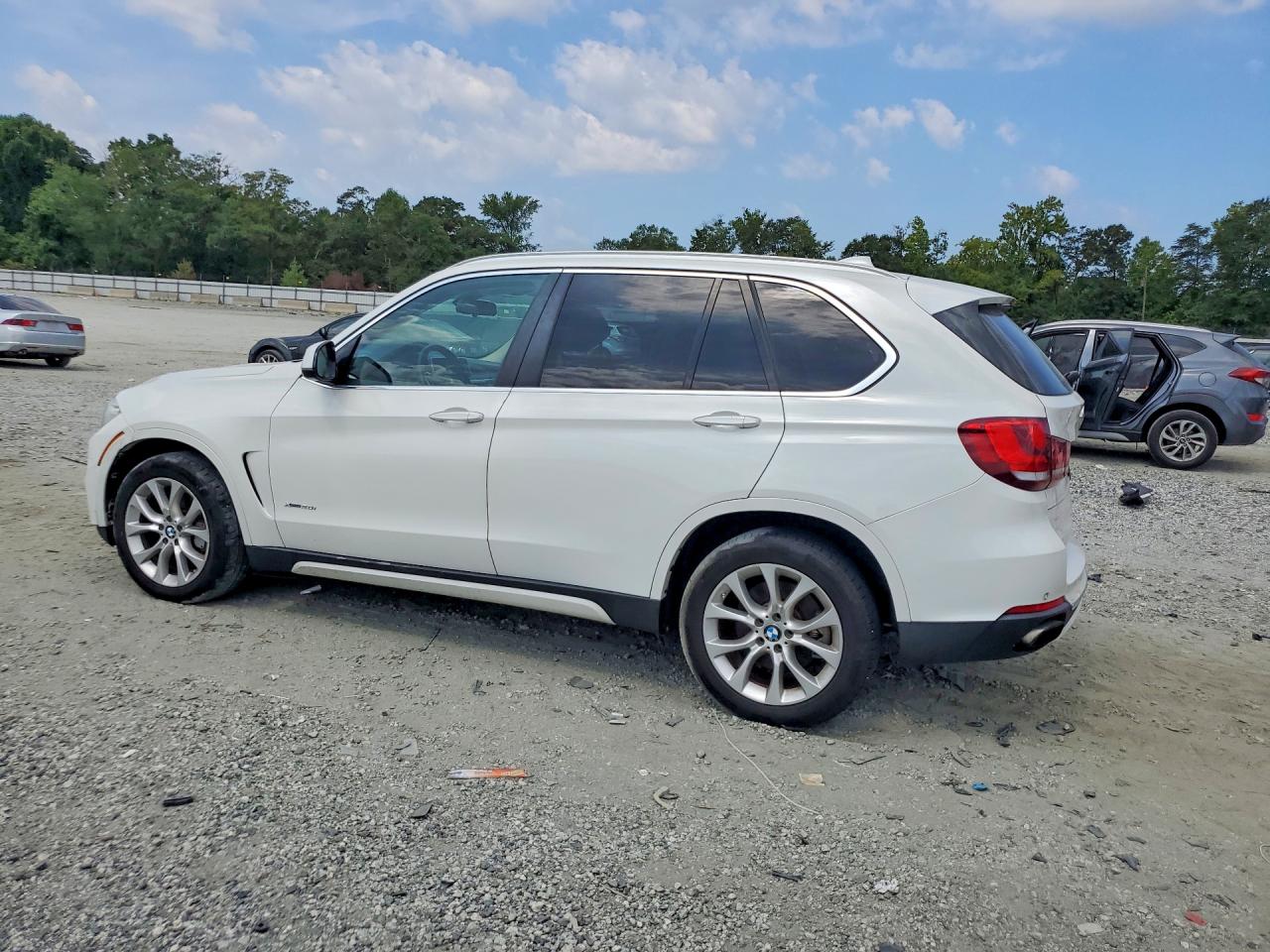 2015 BMW X5 XDRIVE50I — снимка 2