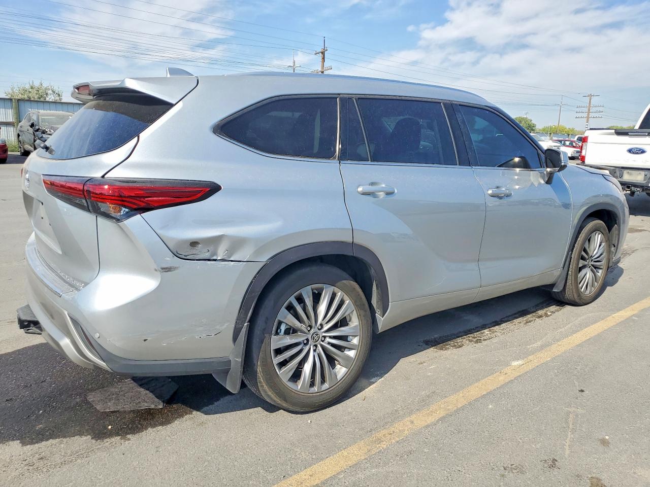 2022 TOYOTA HIGHLANDER PLATINUM — снимка 3